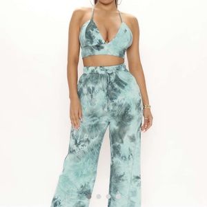 2 piece wide leg Fashion Nova set